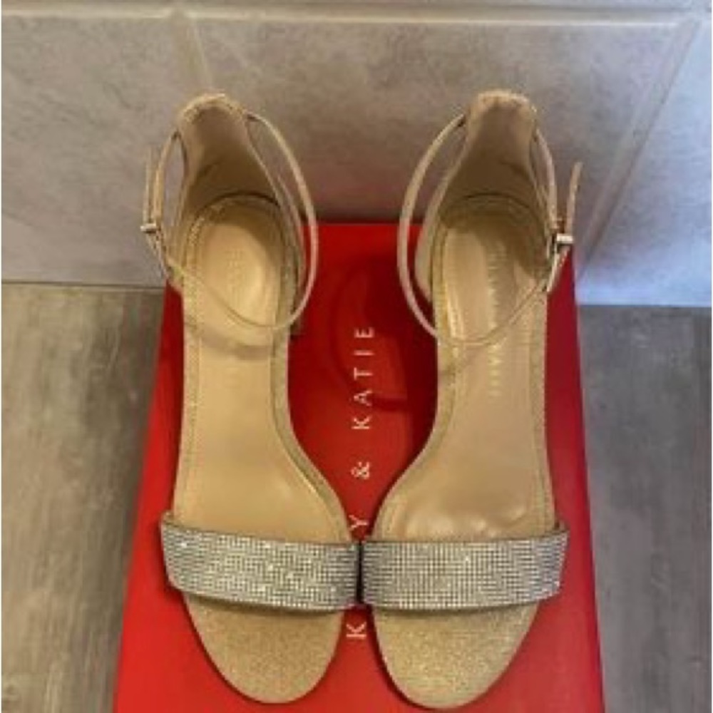 Kelly & Katie Heels Size 6.5
